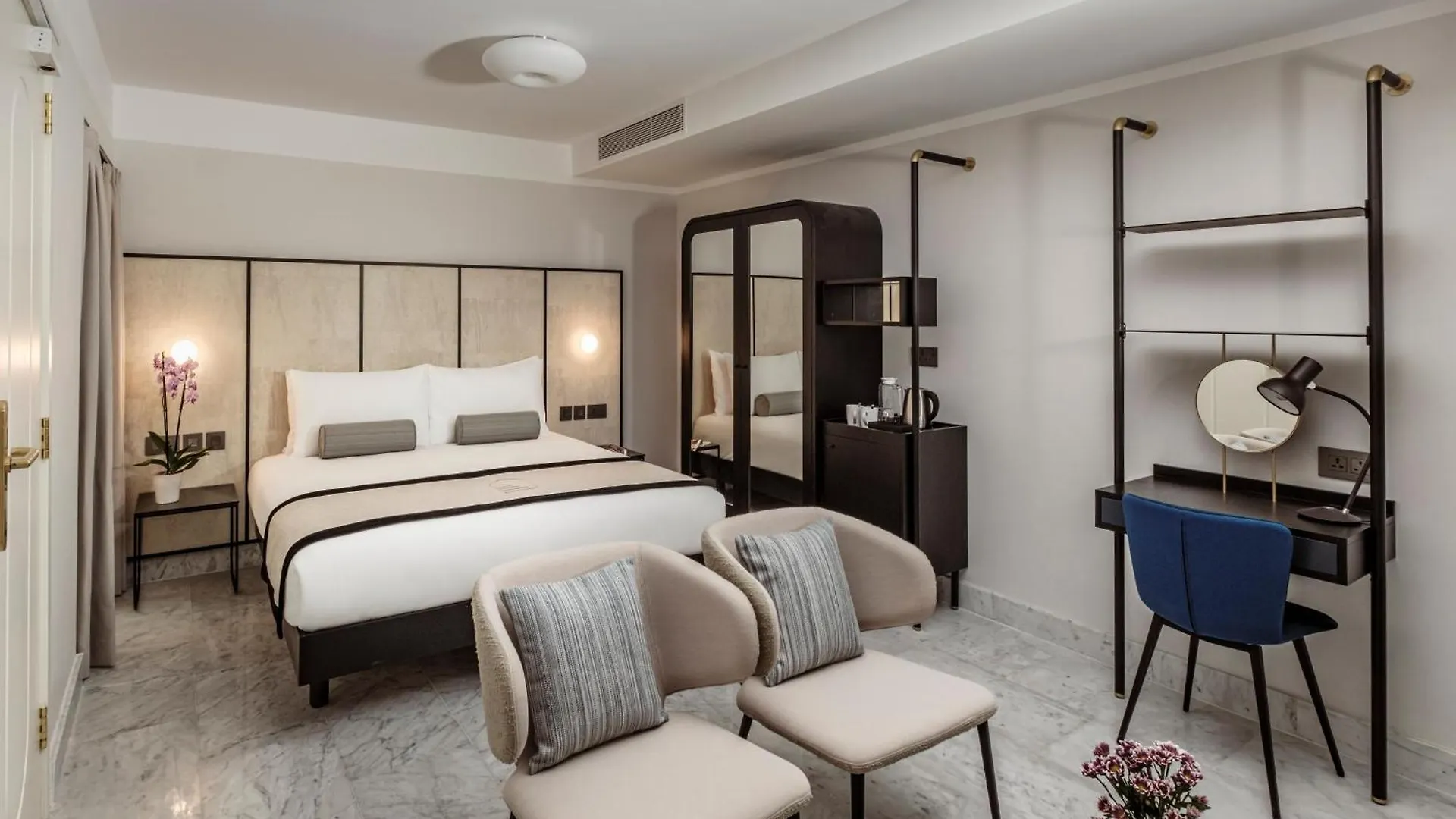 Hotel San Karlu La La Valletta 3*,