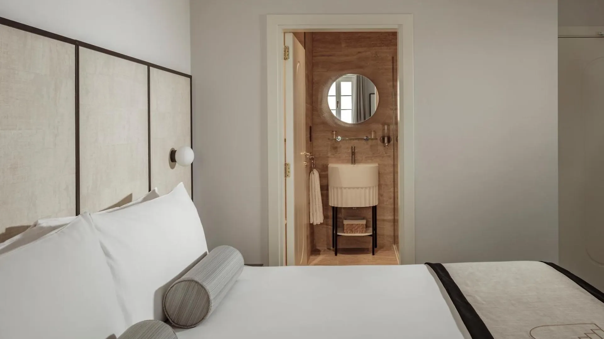 Hotel San Karlu La La Valletta 3*,  Malta