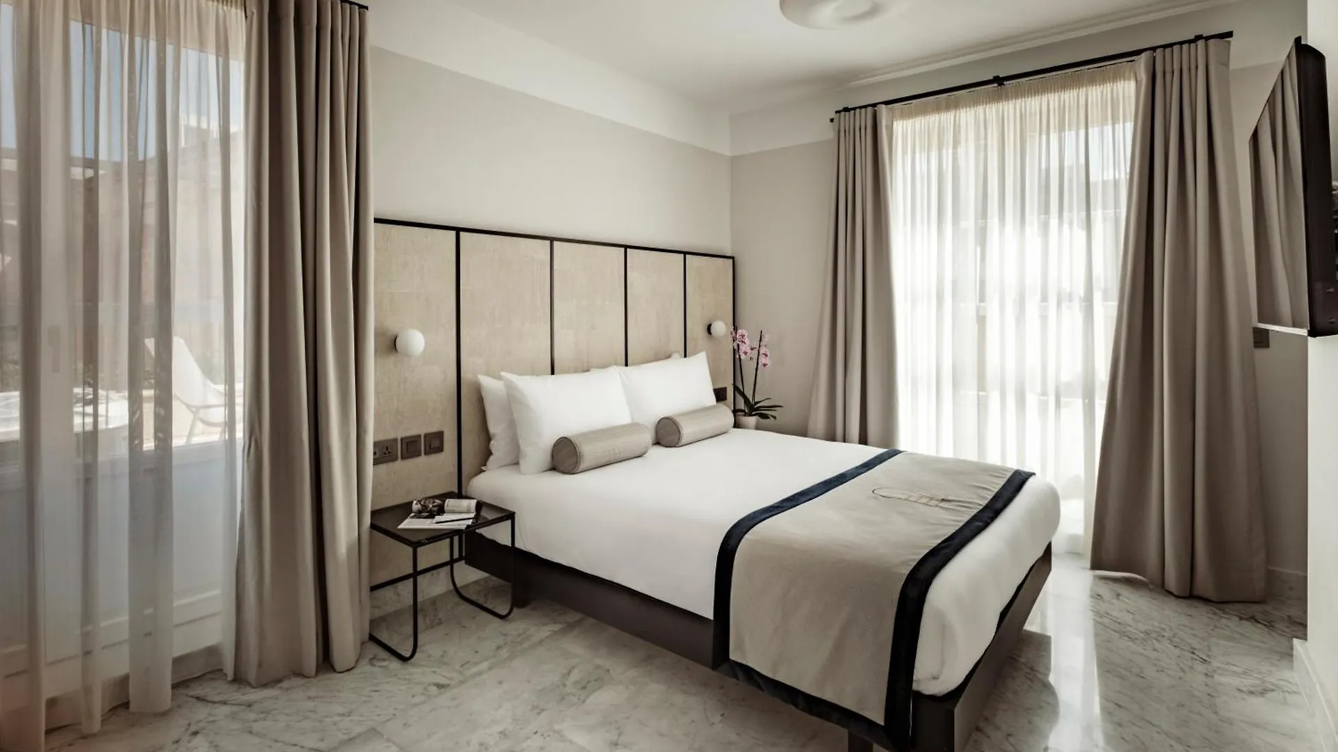 Hotel San Karlu La La Valletta 3*,