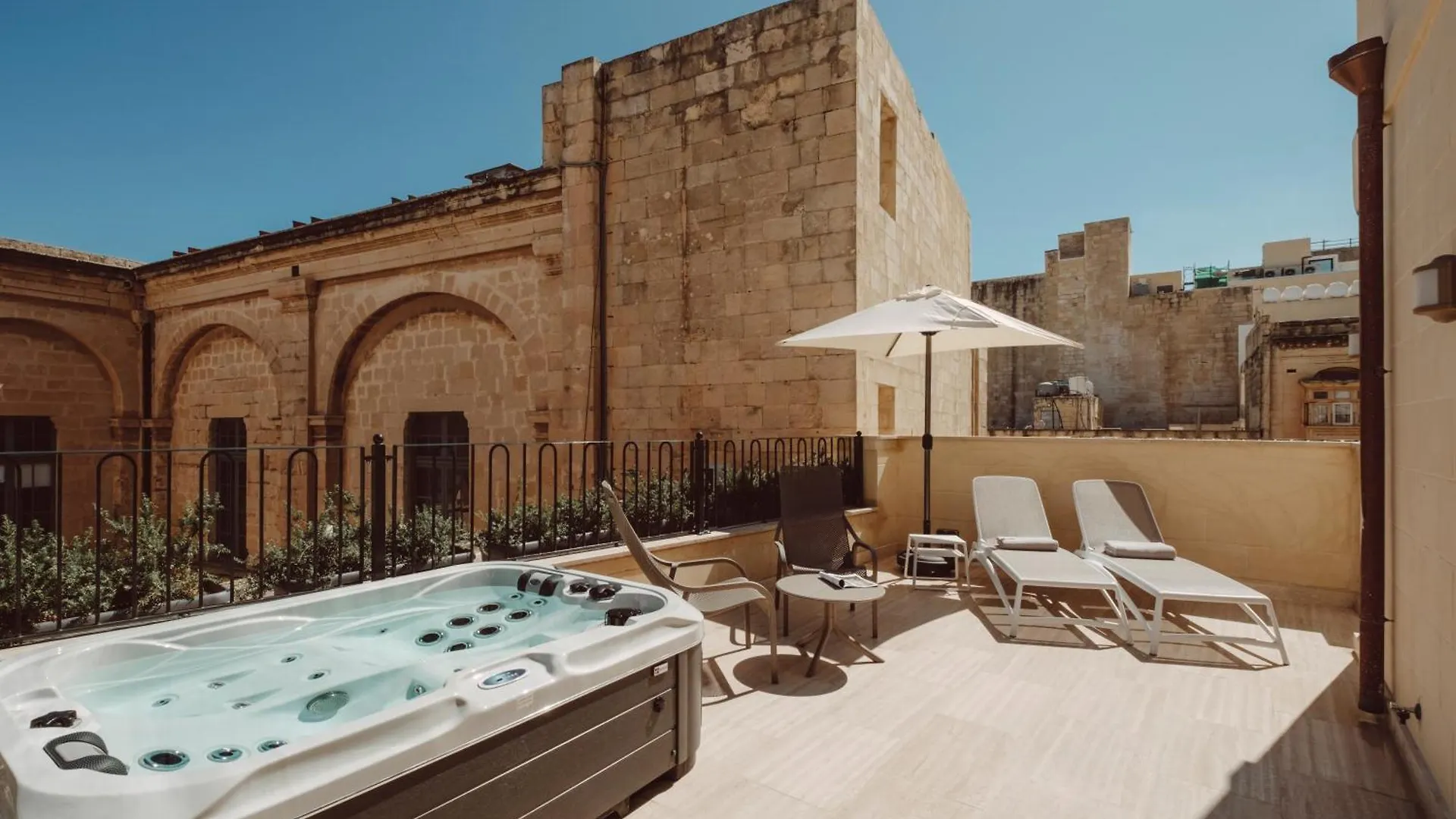 Hotel San Karlu La La Valletta